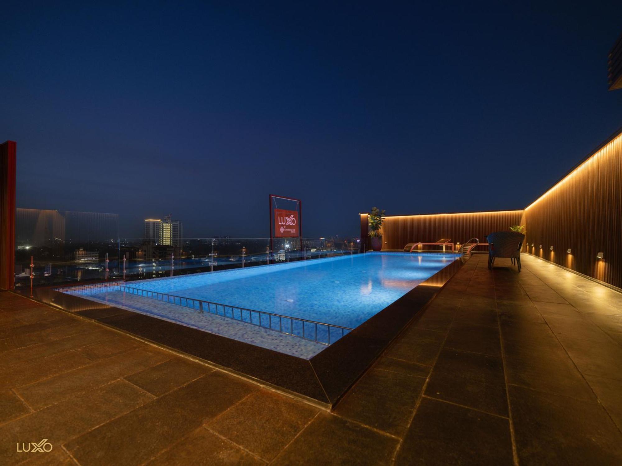 Luxo Kochi Hotel Kültér fotó